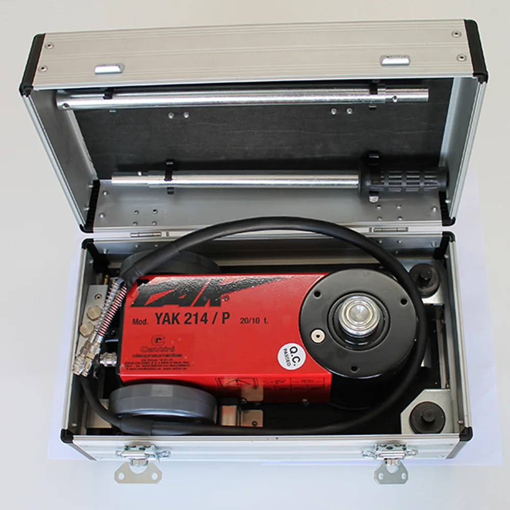 Ultra Portable HGV Jack with Case - YAK 214/P - AES